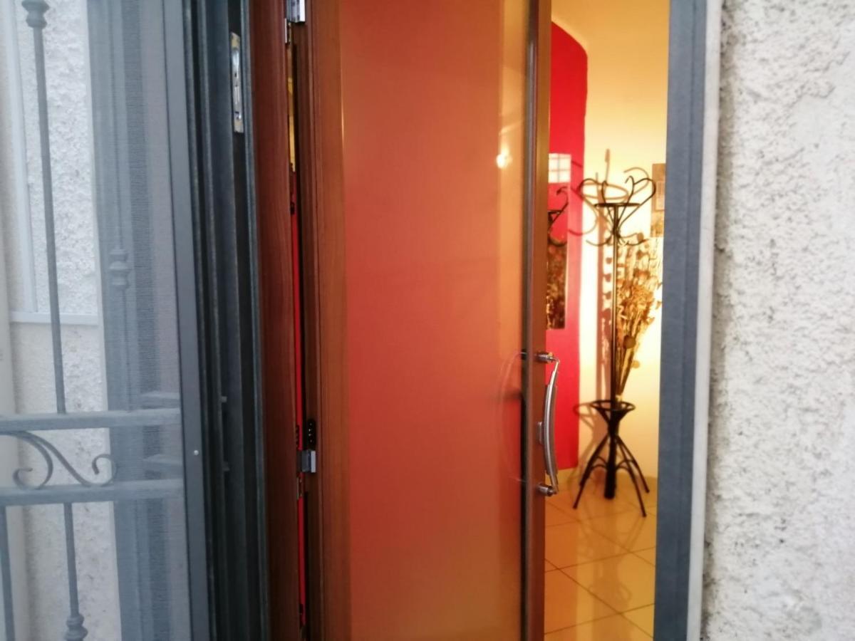 Dependance Red House - Affitti Brevi Italia Apartment Manfredonia Luaran gambar